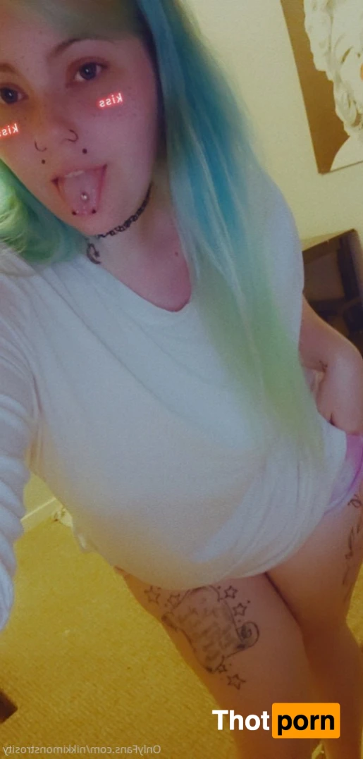 💕NikkiMonstrosity💕 15804529