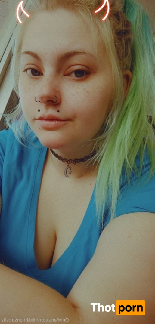 💕NikkiMonstrosity💕 15804550