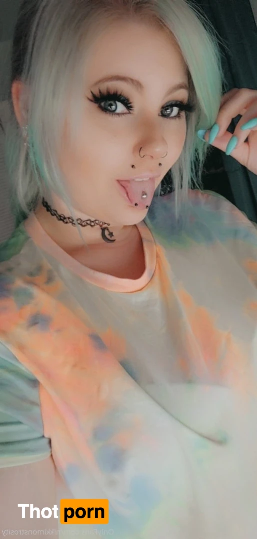 💕NikkiMonstrosity💕 15804561