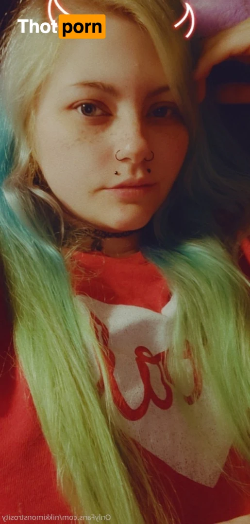 💕NikkiMonstrosity💕 15804639