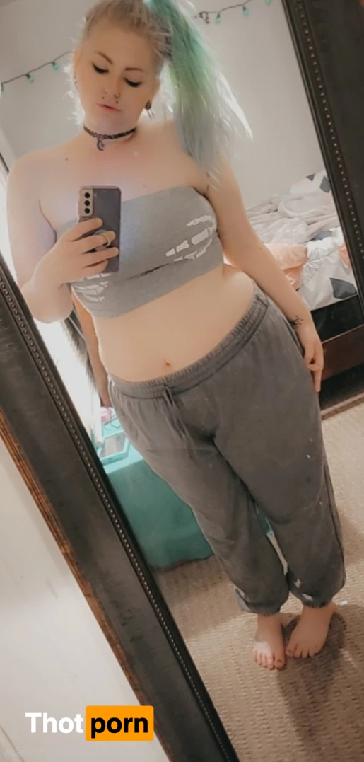 💕NikkiMonstrosity💕 15804671