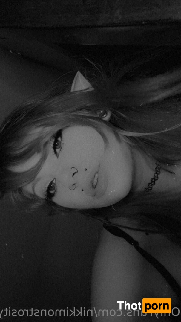 💕NikkiMonstrosity💕 15804742