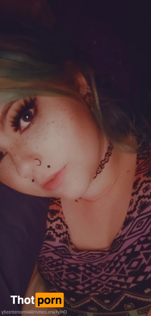 💕NikkiMonstrosity💕 15804777