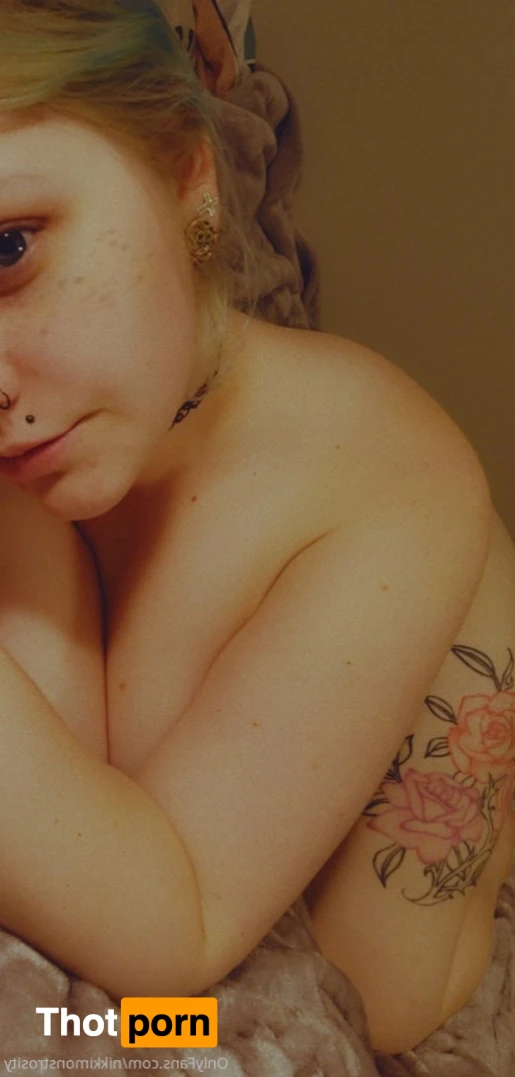 💕NikkiMonstrosity💕 15804811