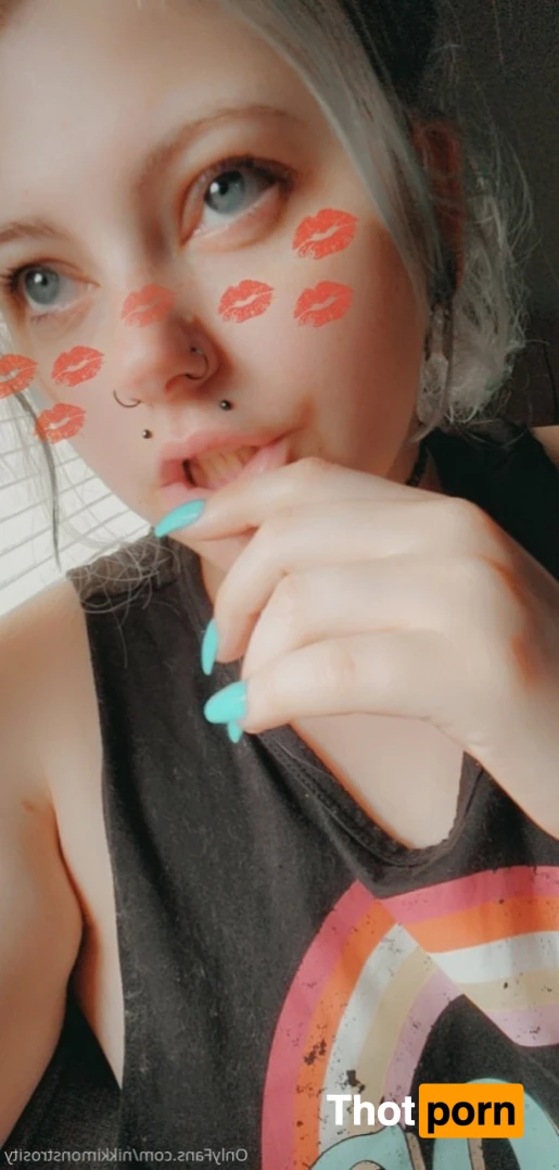 💕NikkiMonstrosity💕 15804857