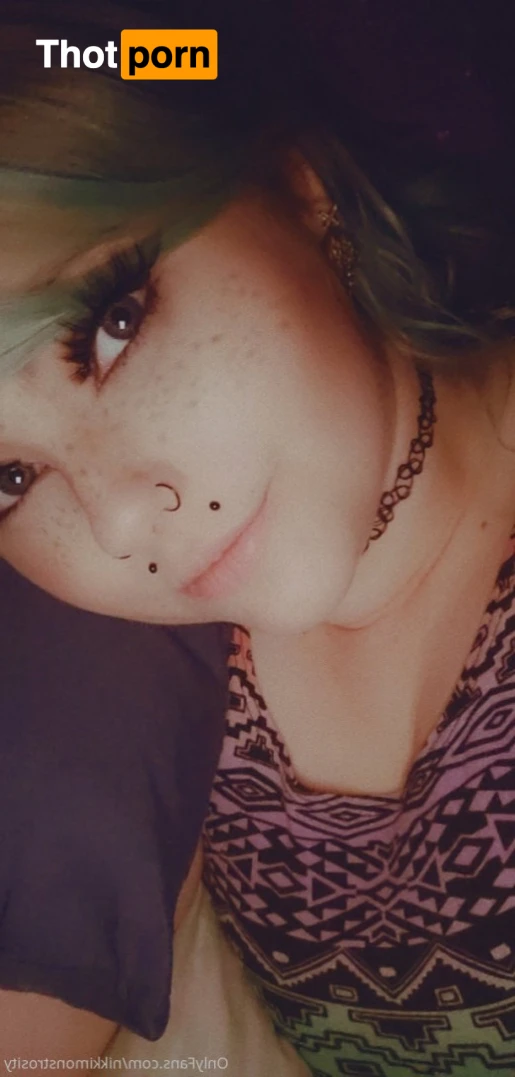 💕NikkiMonstrosity💕 15804898