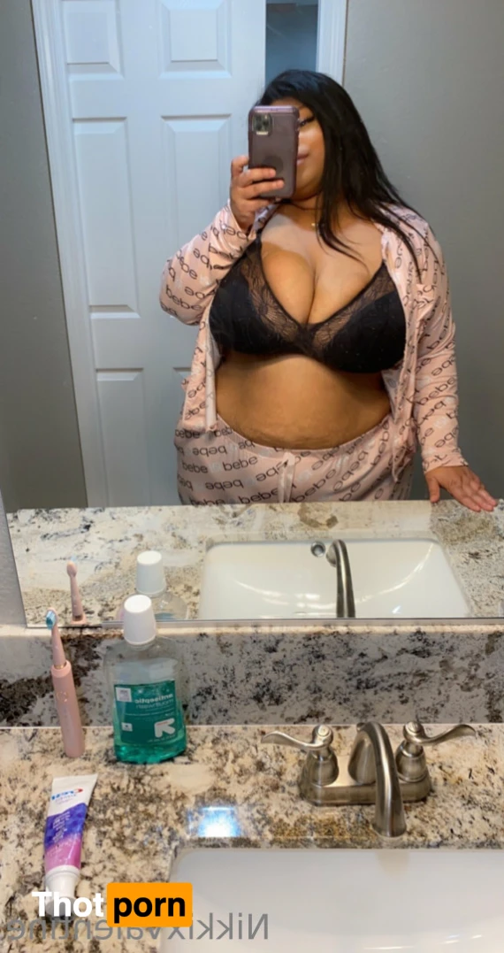 Nikki Valentine💜 15803536