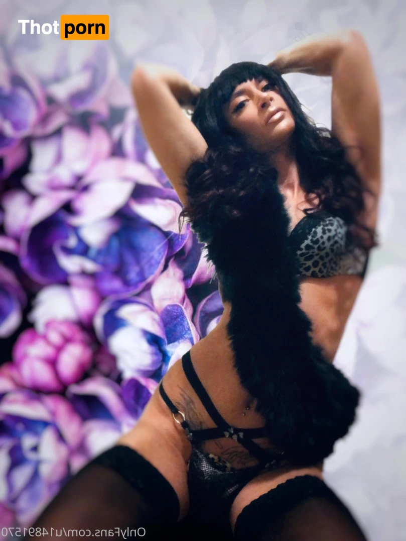 Nicole Borromeo 15796982