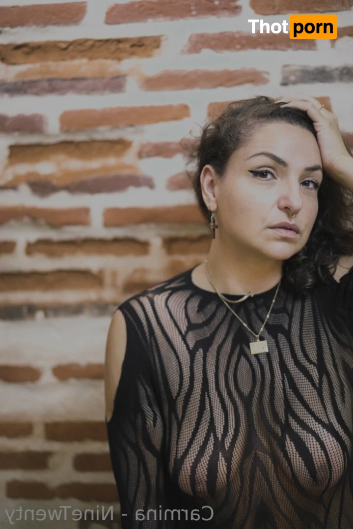 Nine Twenty (Carmina) 15780862