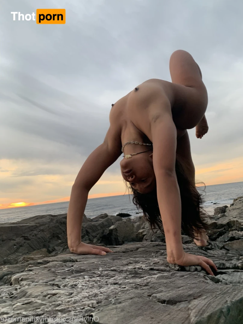 Niykiii Namaste 15775548