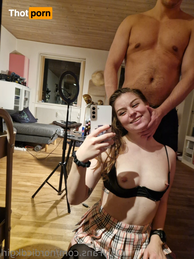 Nordic Laura 15739943