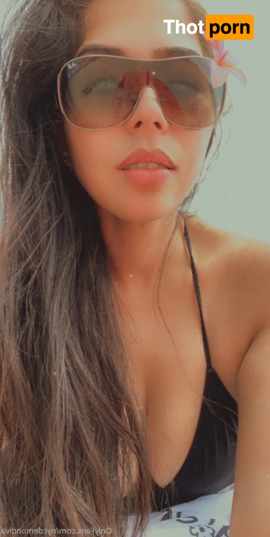 Diva Incarnate 15703439