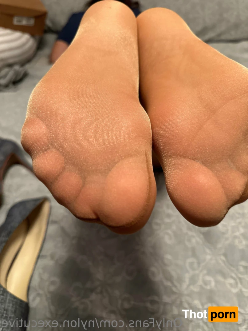 Nylon.Executive 15688567