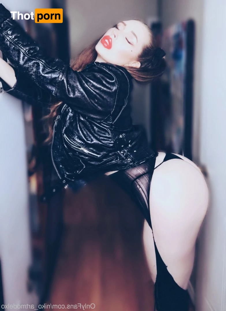 Niko_Artmodel 913762