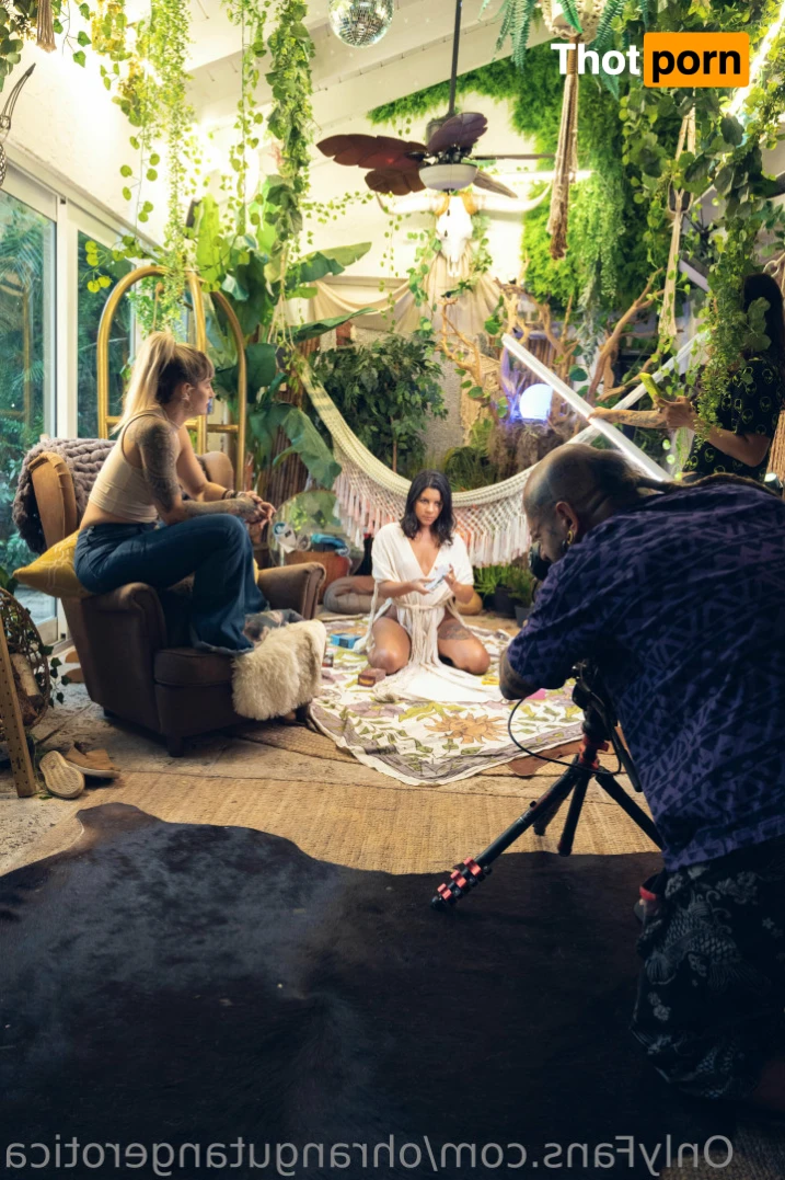 Ohrangutang Erotica 15616517