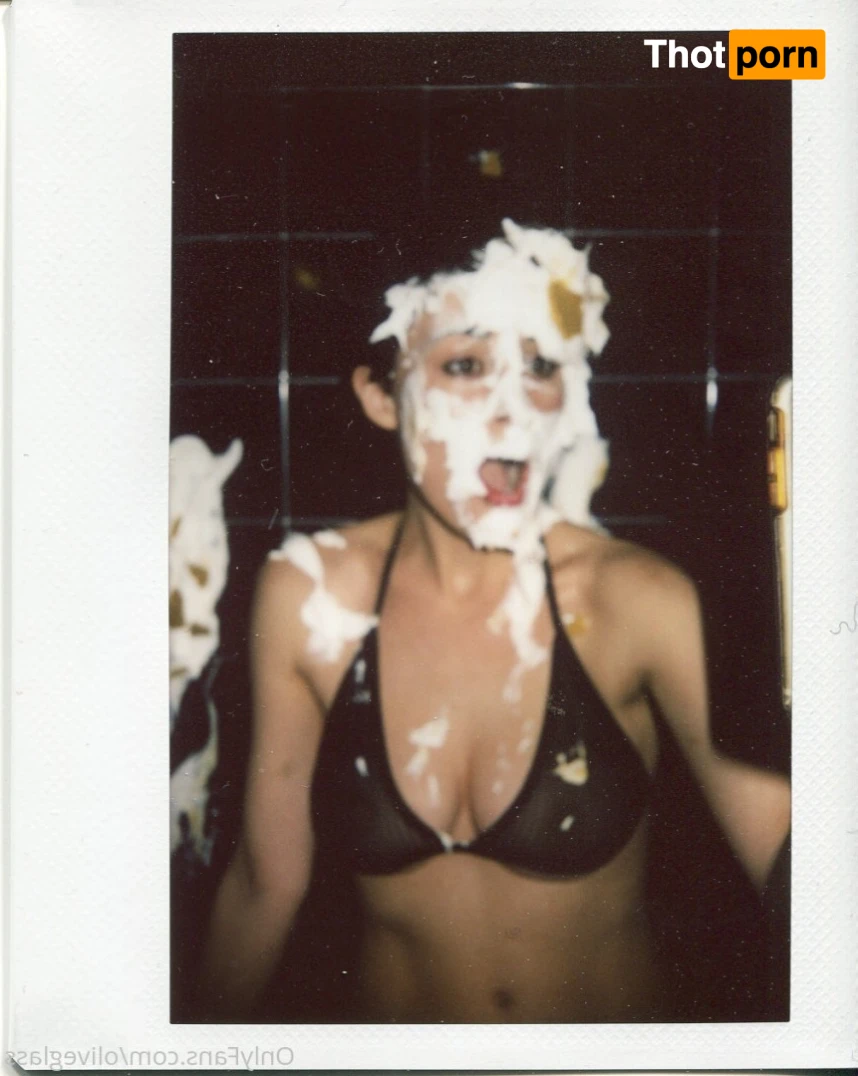 Olive Glass 15572872