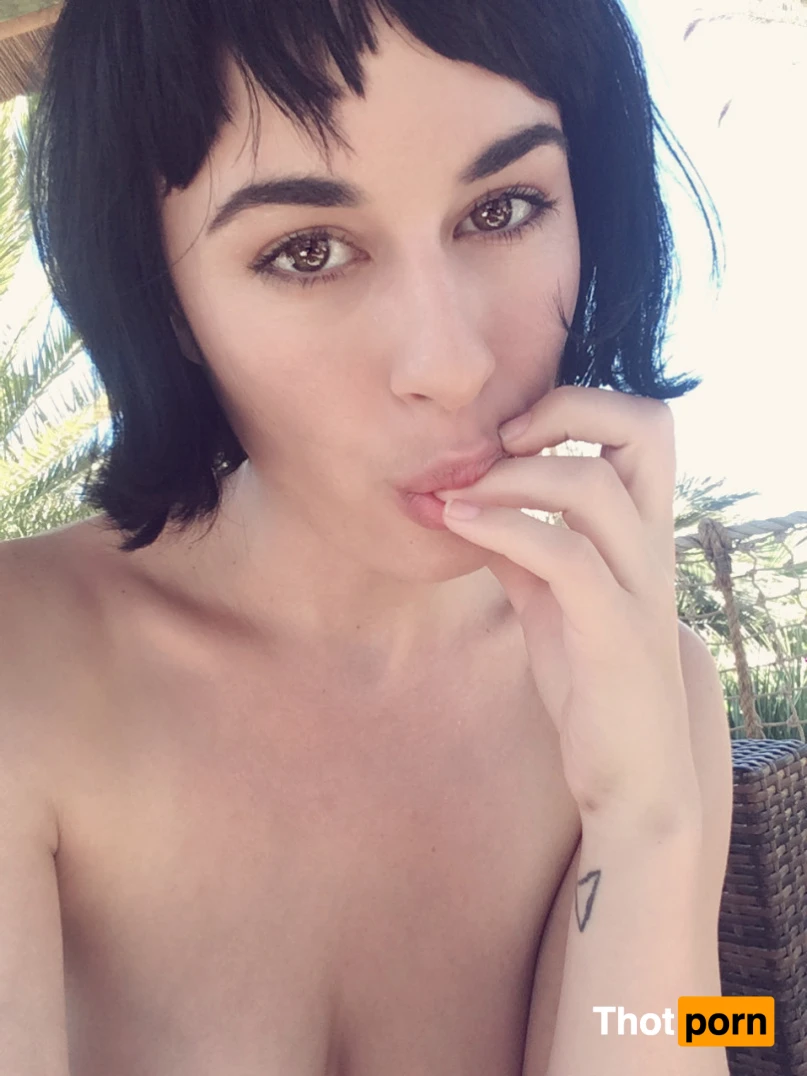 Olive Glass 15573737