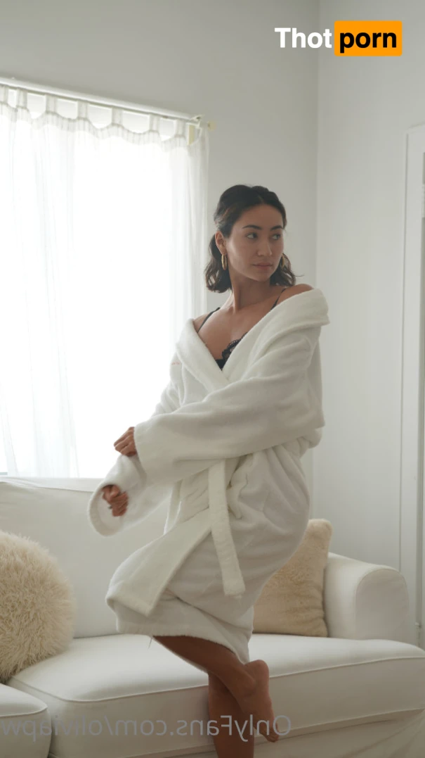 olivia pascale 15519192