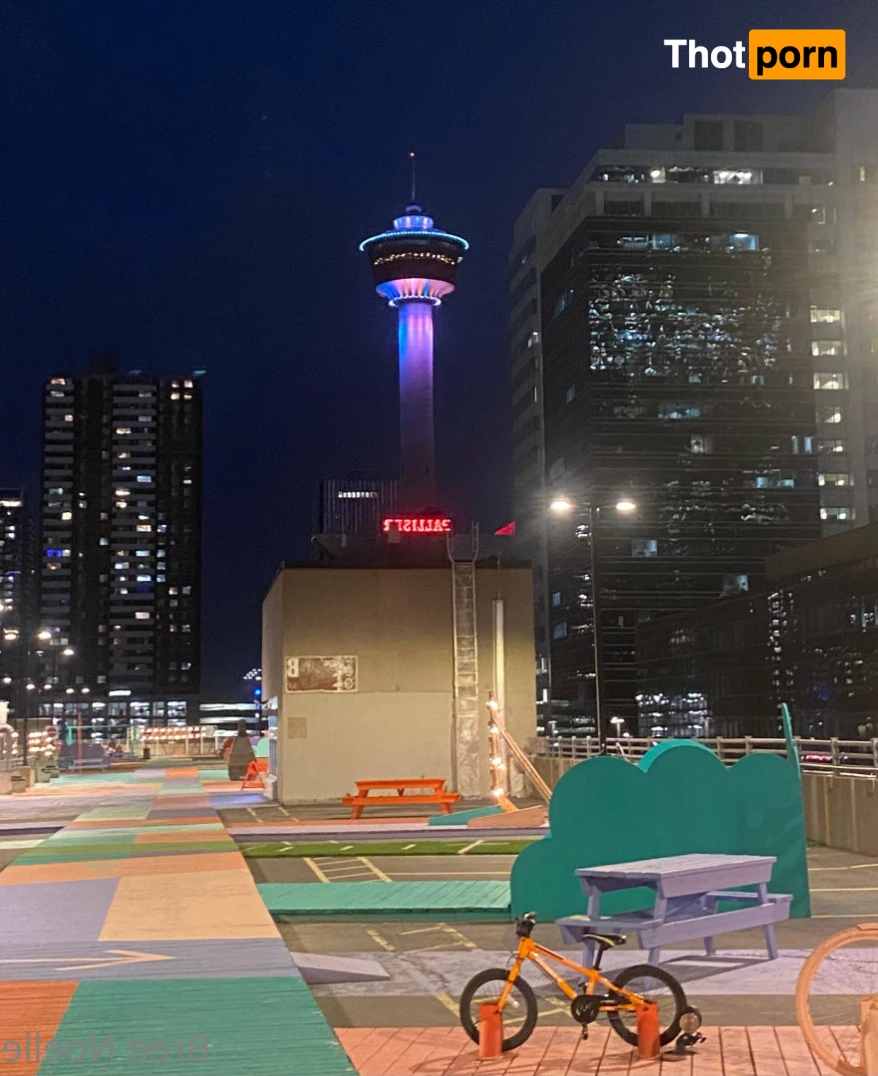 Bree Noelle 11002676