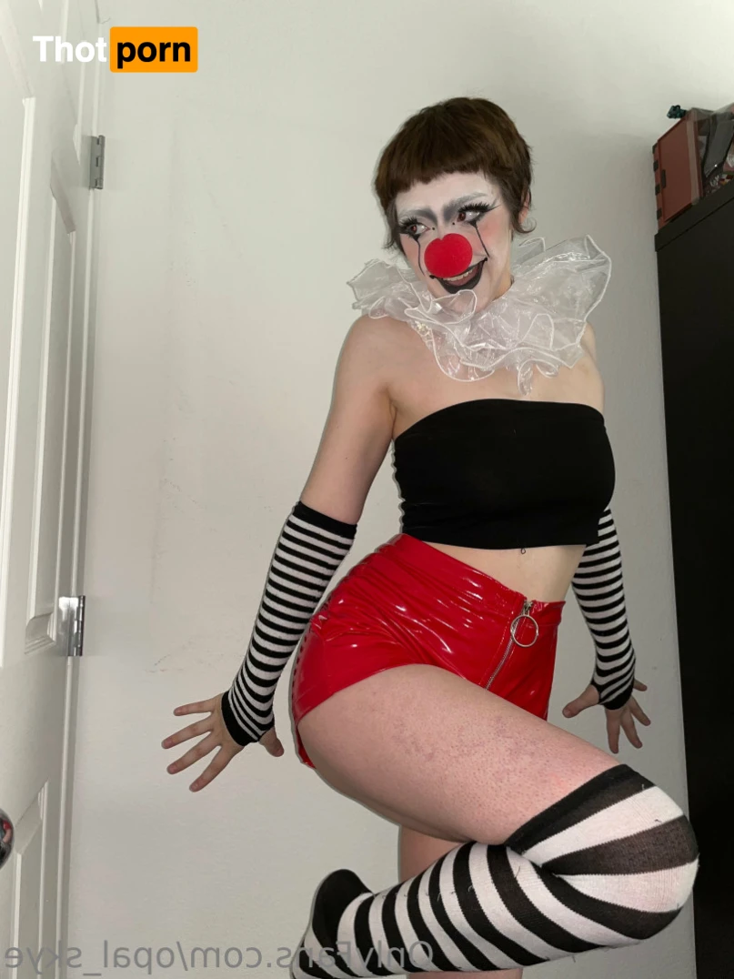 Tayler Opal 15354980