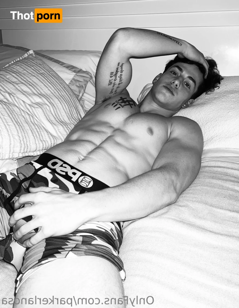 Parrkerrrrrr 15198174