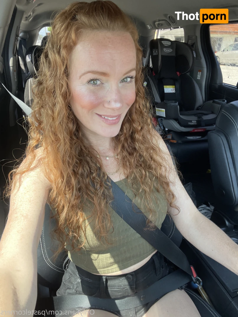 Ginger Corners 15196340