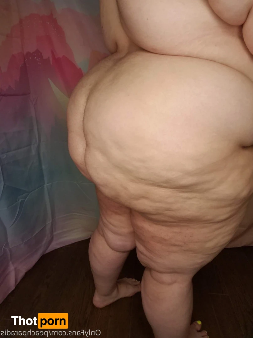 PeachyLayla 14996901