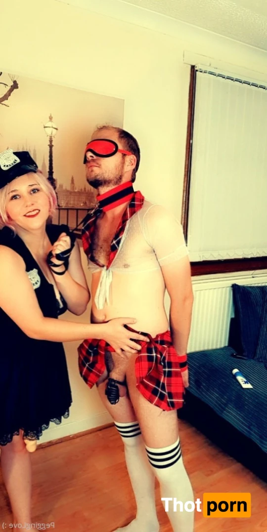 Pegging Love 14991387