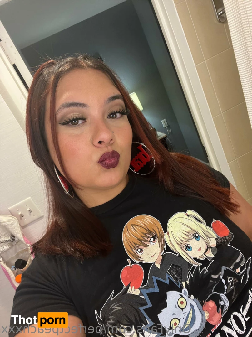 ✨Thee Fat Princess ✨ 14965930