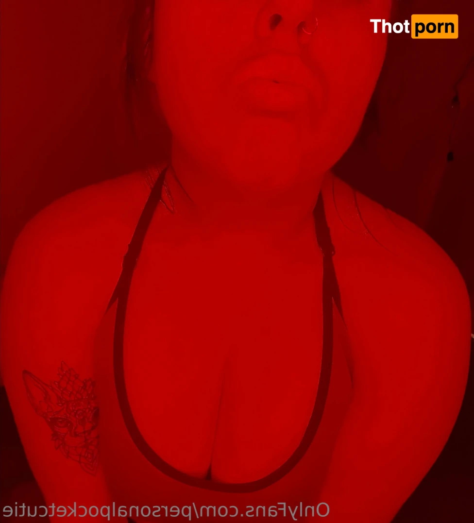 Julia Annmarie🌹 14962673