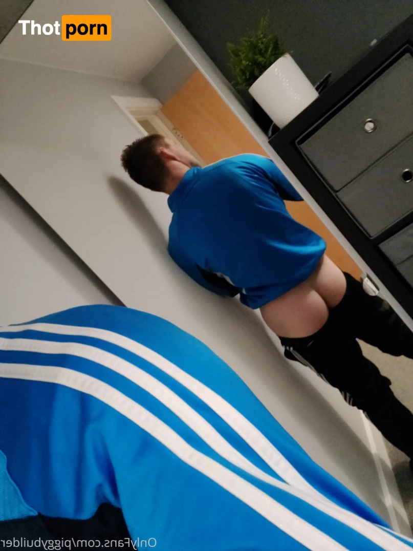 PiggyBuilder 14940926