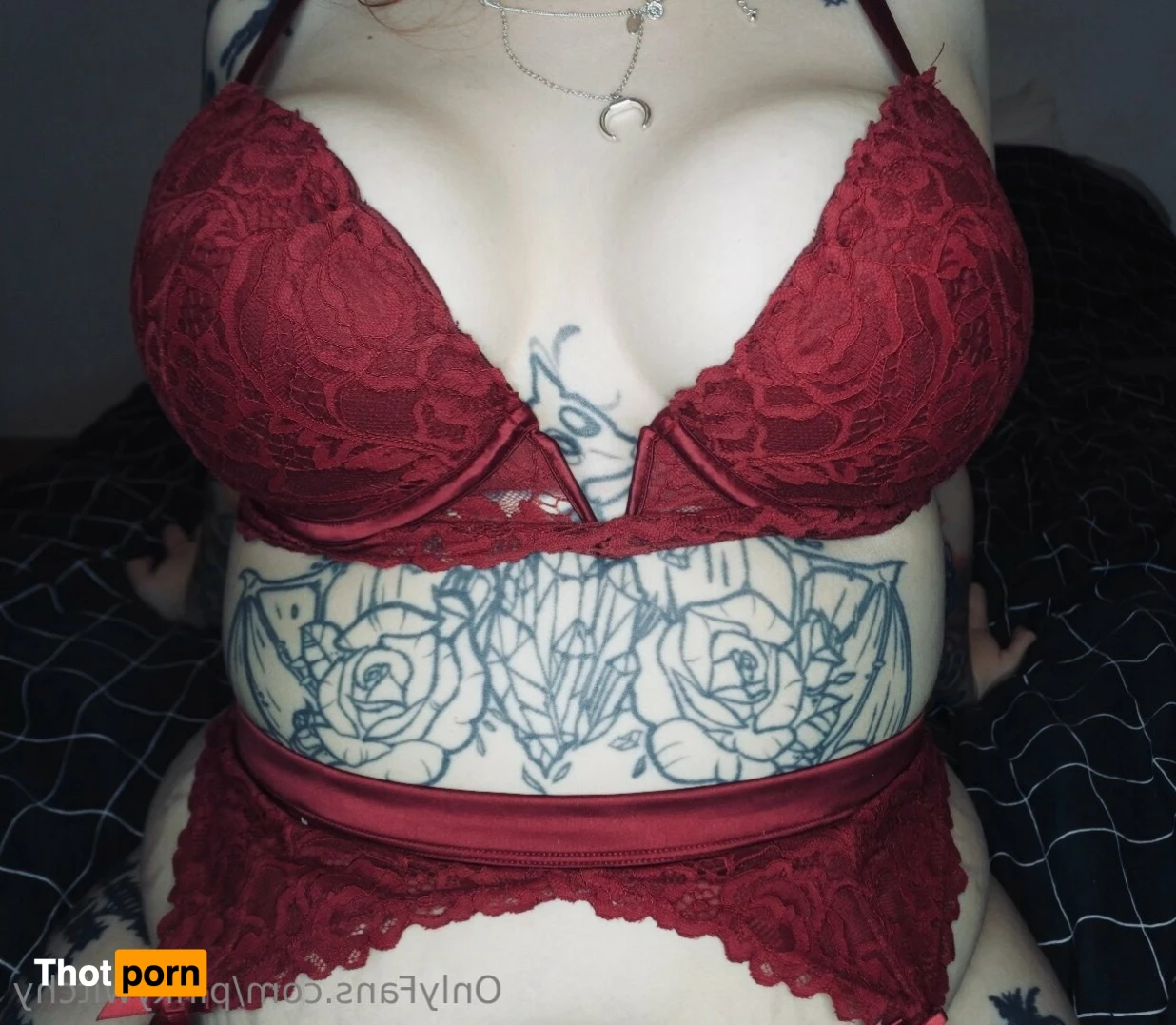 Pinky_Witchy 14806479