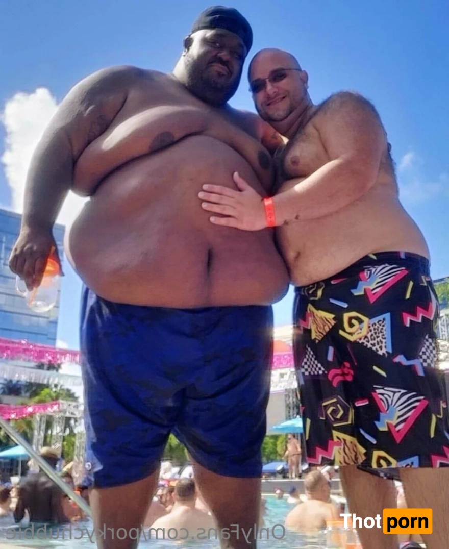 Two Fat Guys In Love 🥰 🐷 14649194
