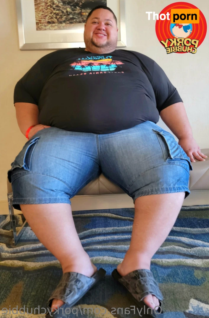 Two Fat Guys In Love 🥰 🐷 14649263