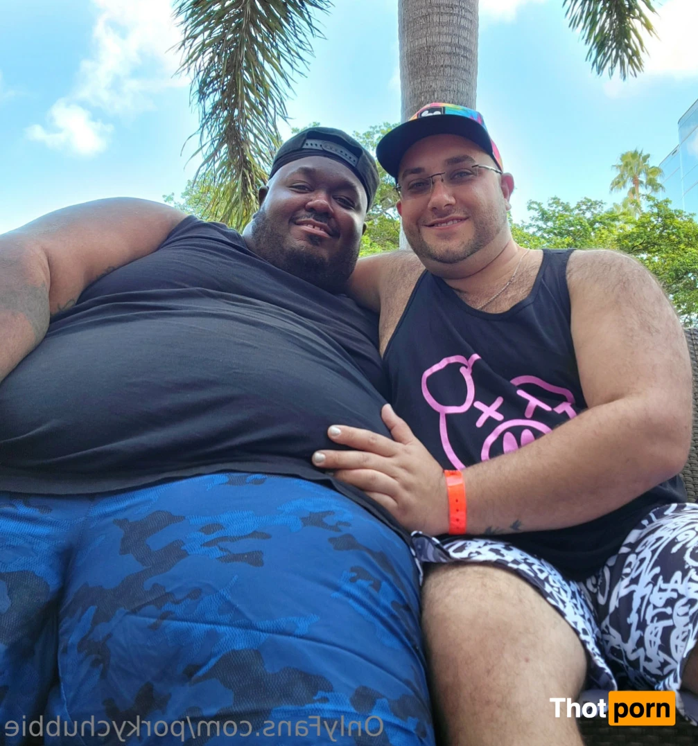 Two Fat Guys In Love 🥰 🐷 14649372