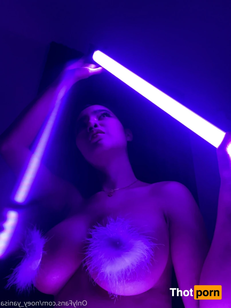 Yingnoey2808 (Premium Account) 13865393