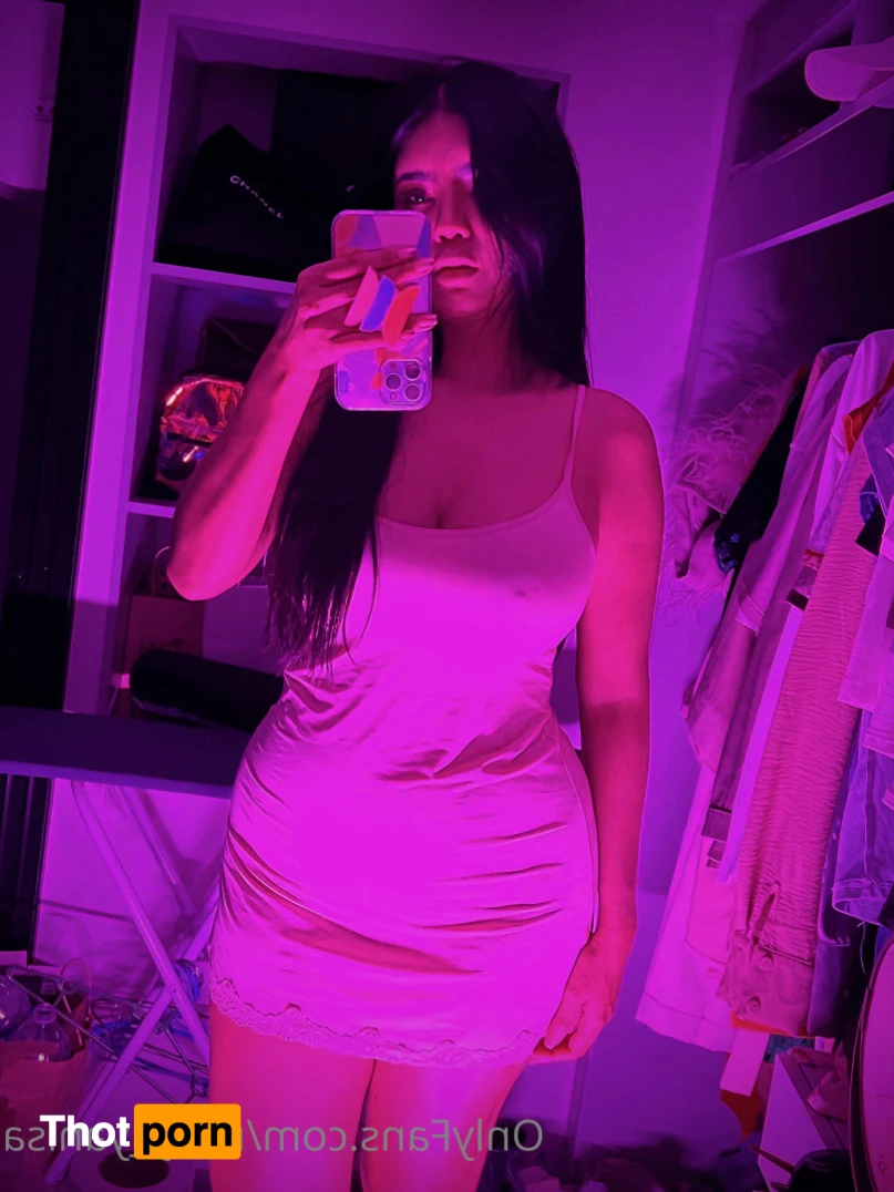 Yingnoey2808 (Premium Account) 13934308