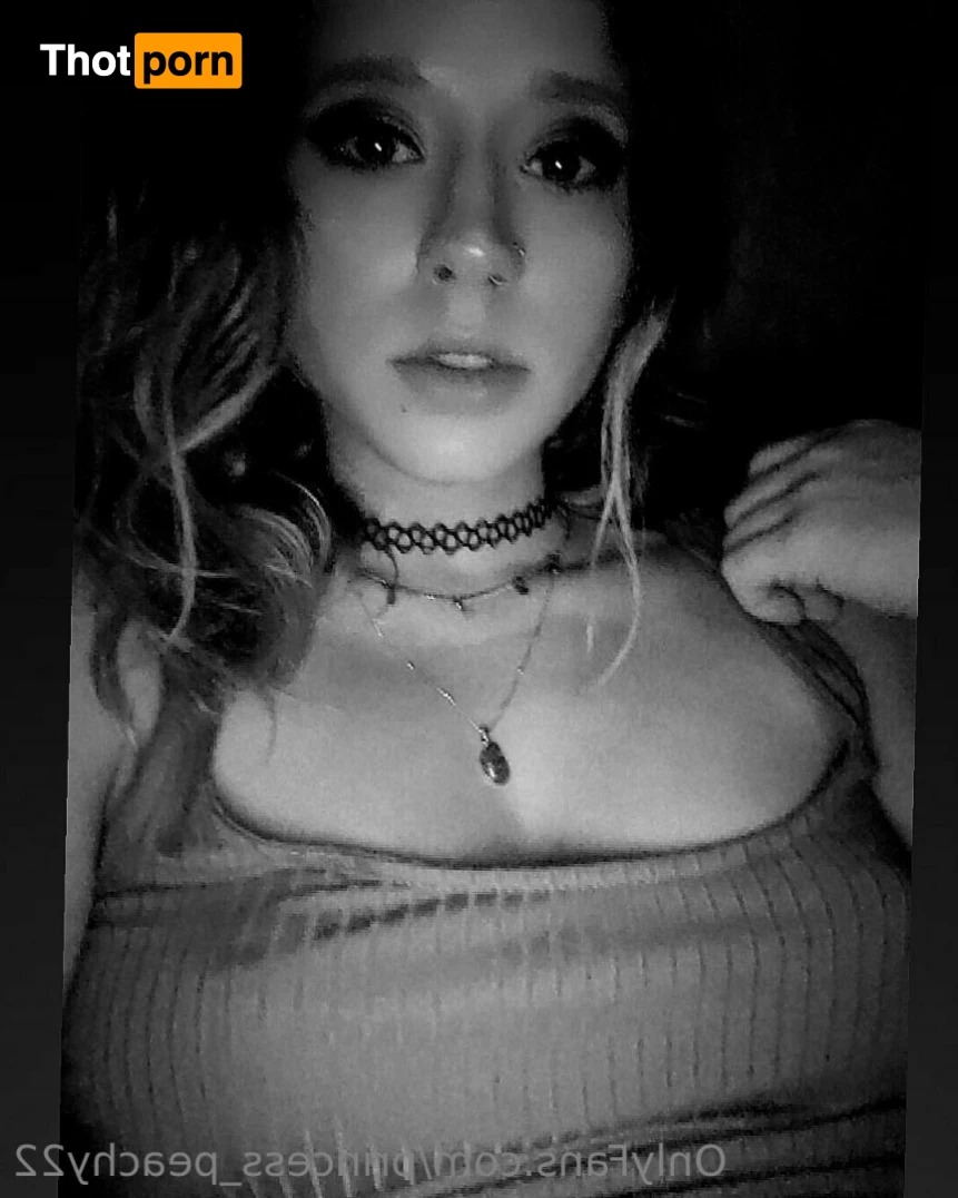 Princess peach 🍑 👑 10964412