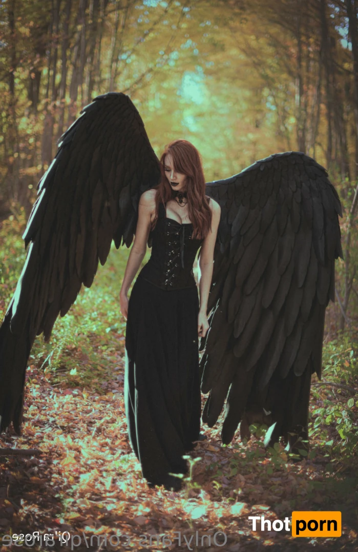 Qi’ra Rose 🌹 14327723