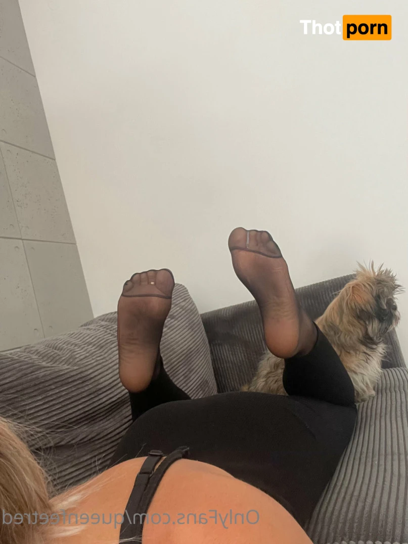 Queenfeetred 14231851