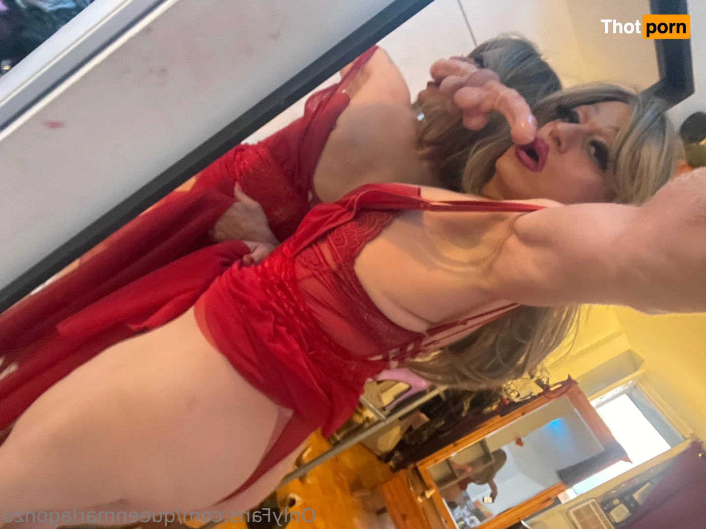 Queen Marla 14117370