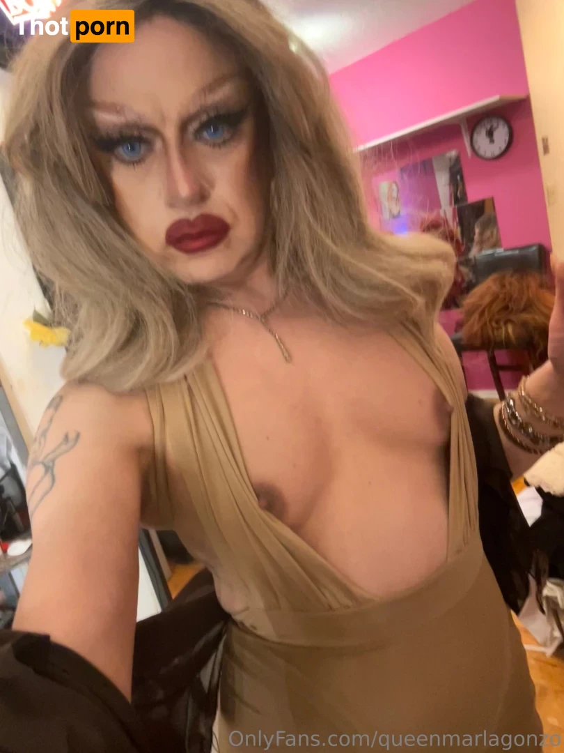 Queen Marla 16579705