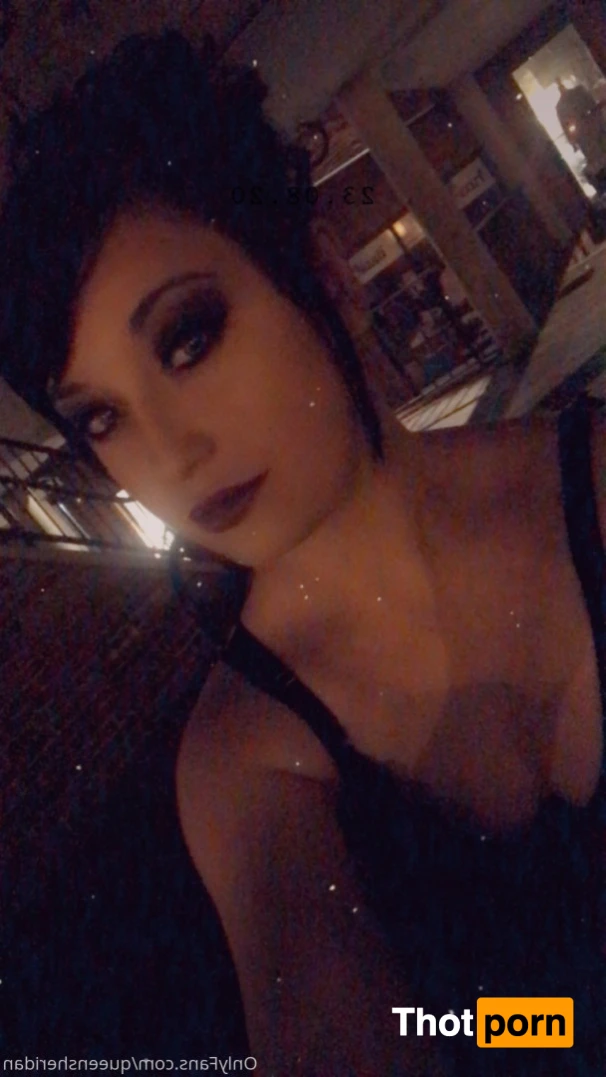 QueenSheridan 14115450