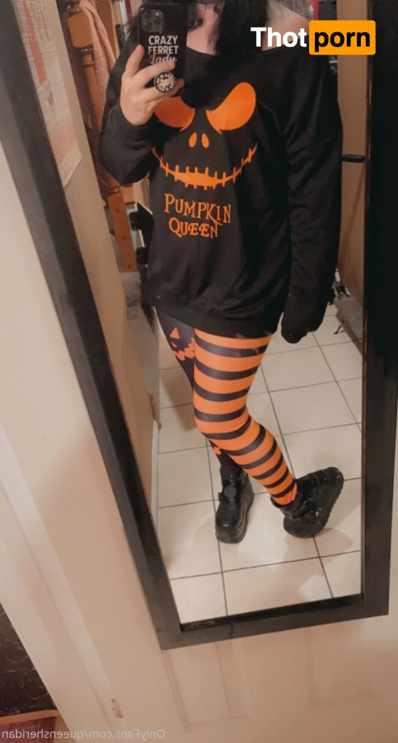 QueenSheridan 14115787