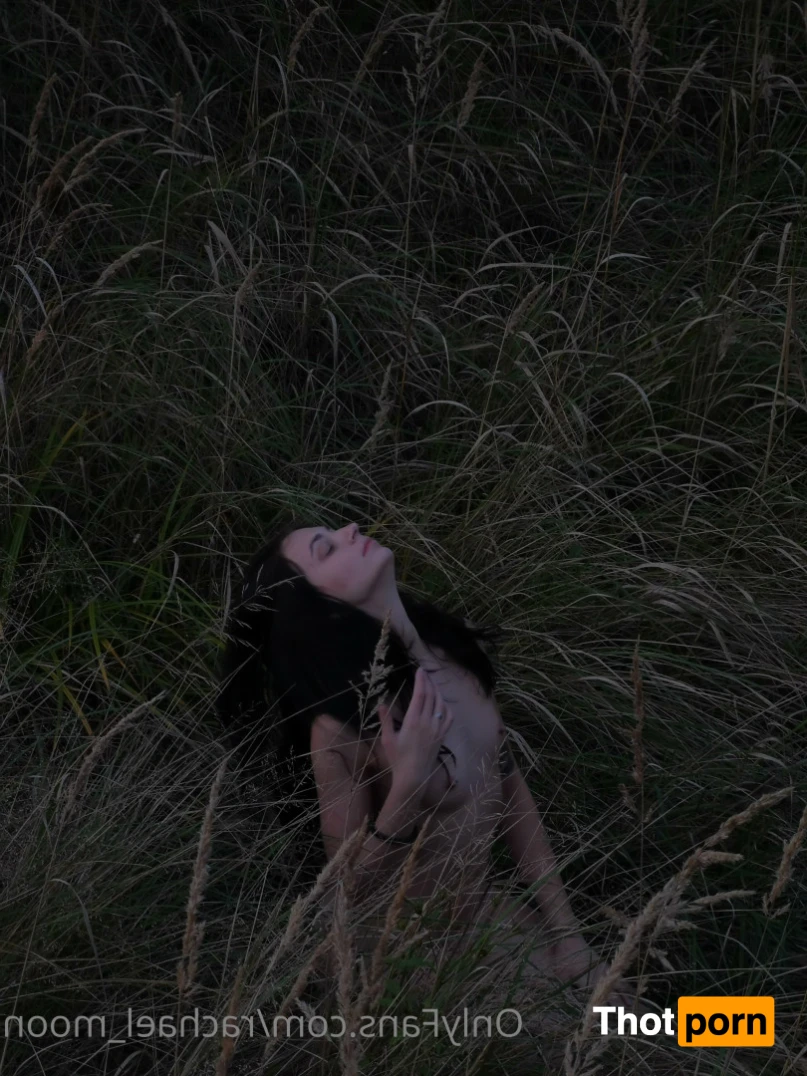 Rachael Moon 🌙 14075702