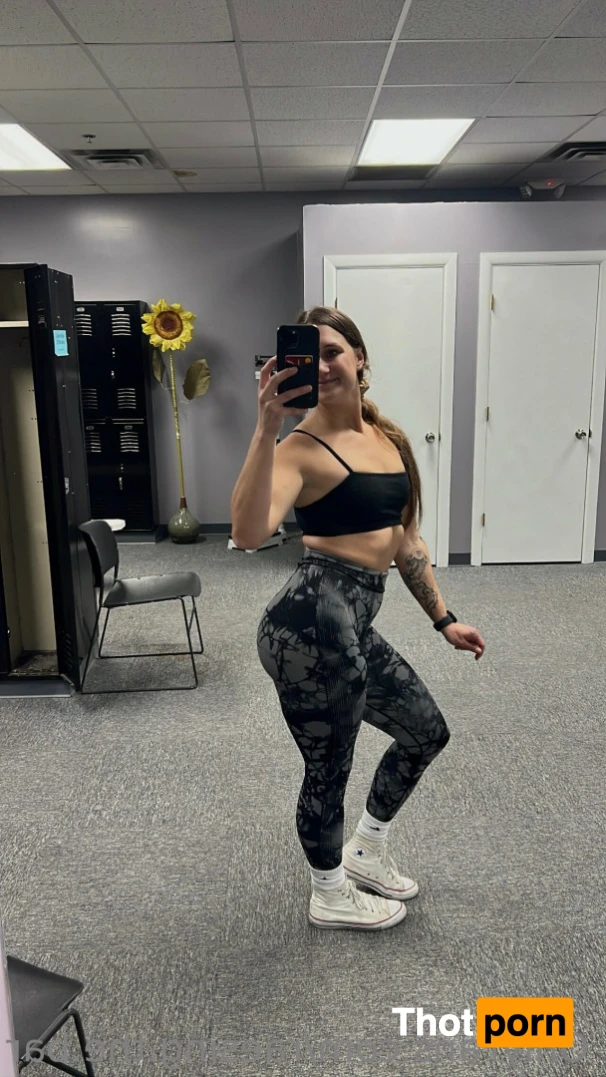 Meghan Rae 🖤 11120512