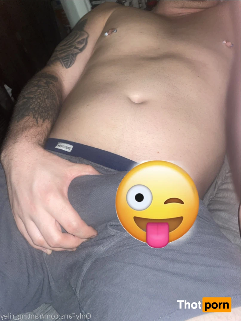 RantingRiley 13813926