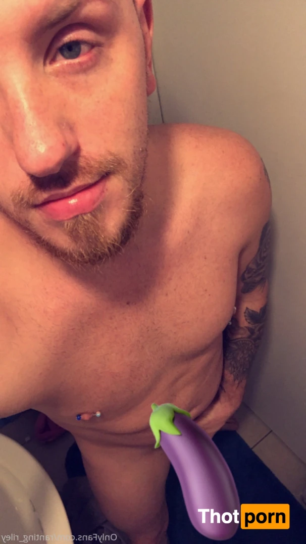 RantingRiley 13814337