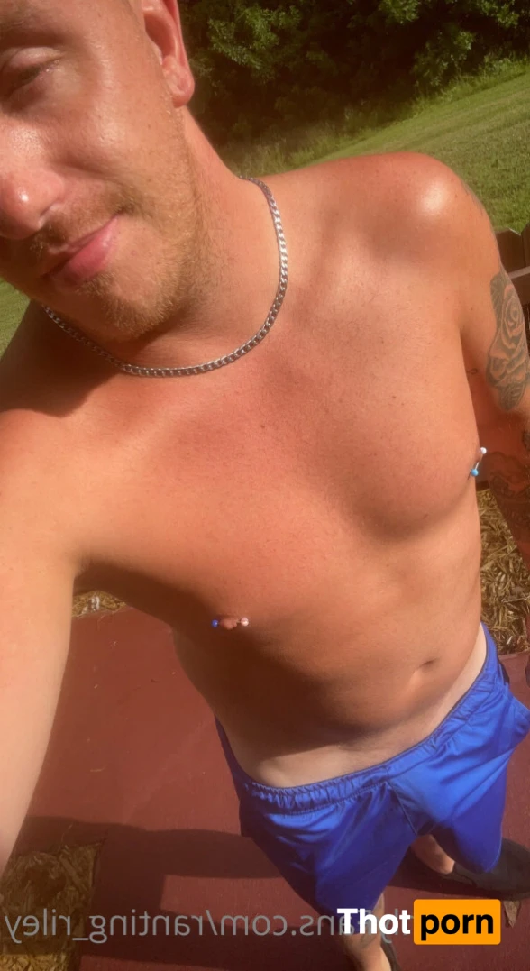 RantingRiley 13814367