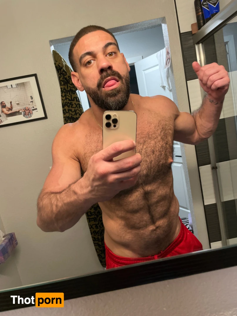 ricky larkin ♉️ 13447869